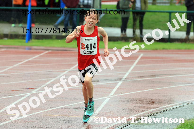 Girls Under-13s 2025 Northern Athletics Autumn Road Relays, Leigh, Lancashire. Photo: David T. Hewitson/Sports for All Pics